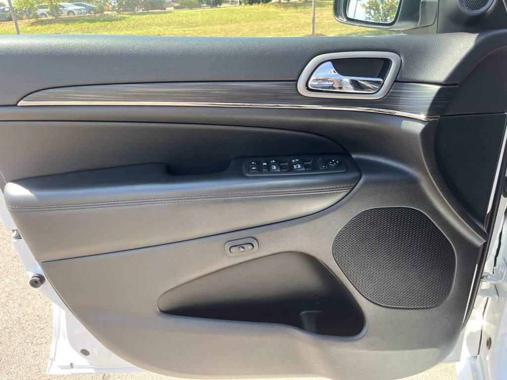 Used 2019 Jeep Grand Cherokee Limited X AWD/4WD image 28