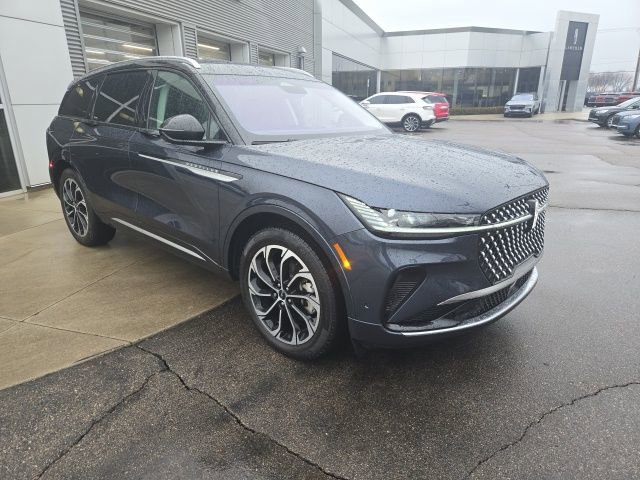 Certified 2024 Lincoln Nautilus Reserve w/ Equipment Group 202A image 13