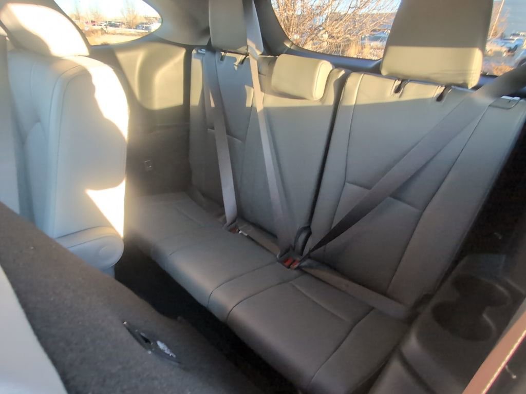 Used 2026 Toyota Highlander Limited image 25