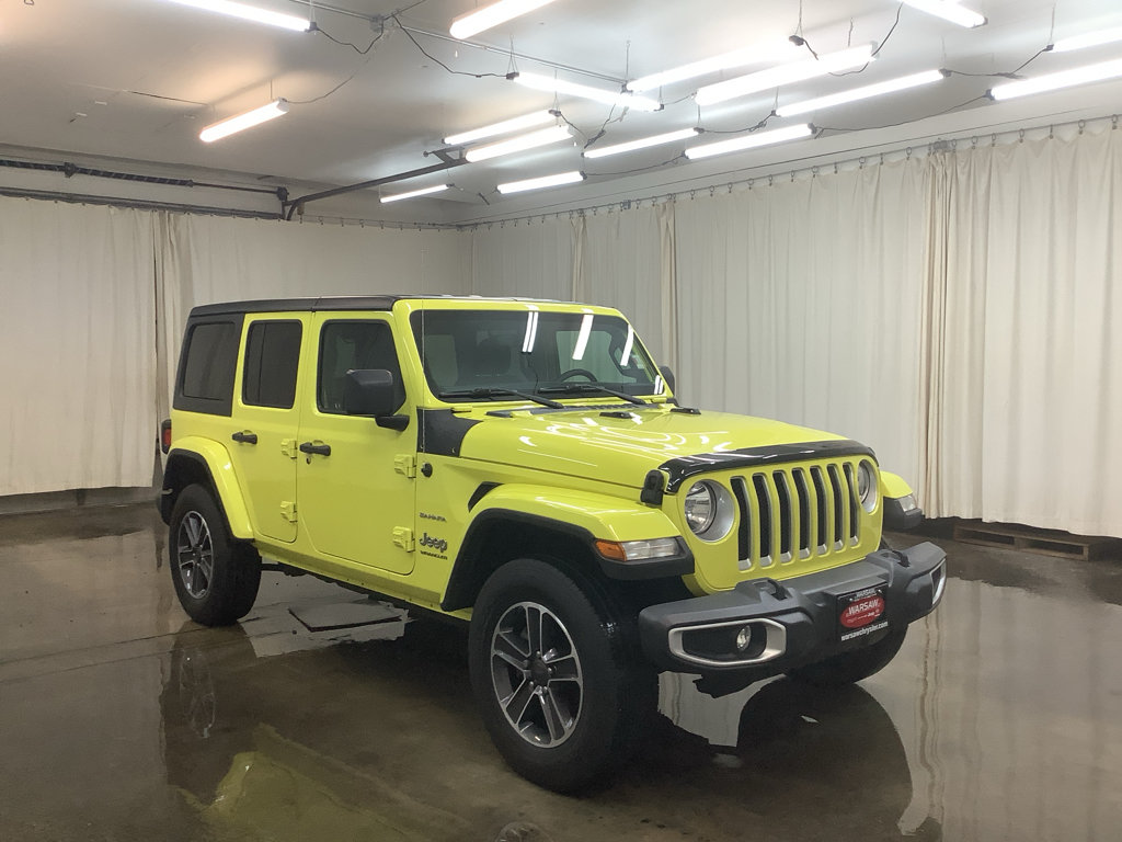 Used 2023 Jeep Wrangler Unlimited Sahara AWD/4WD image 3