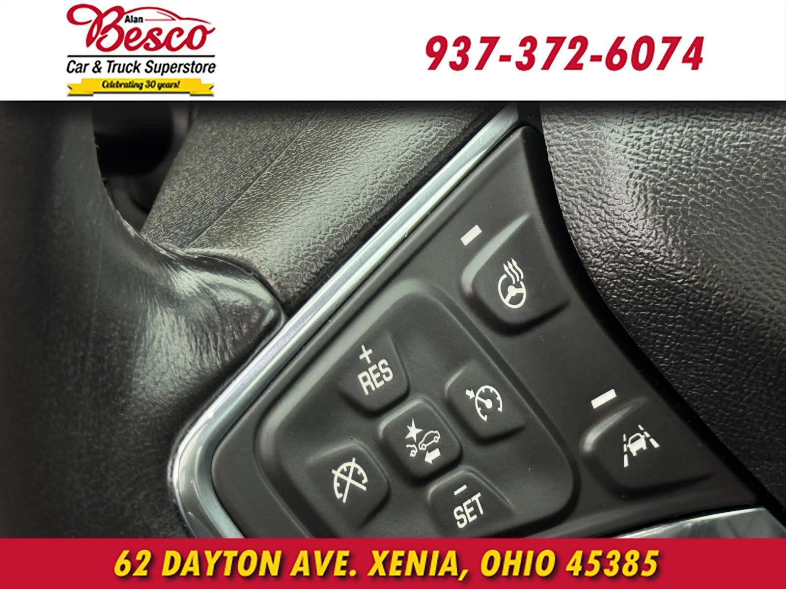 Used 2020 Chevrolet Equinox Premier FWD image 12