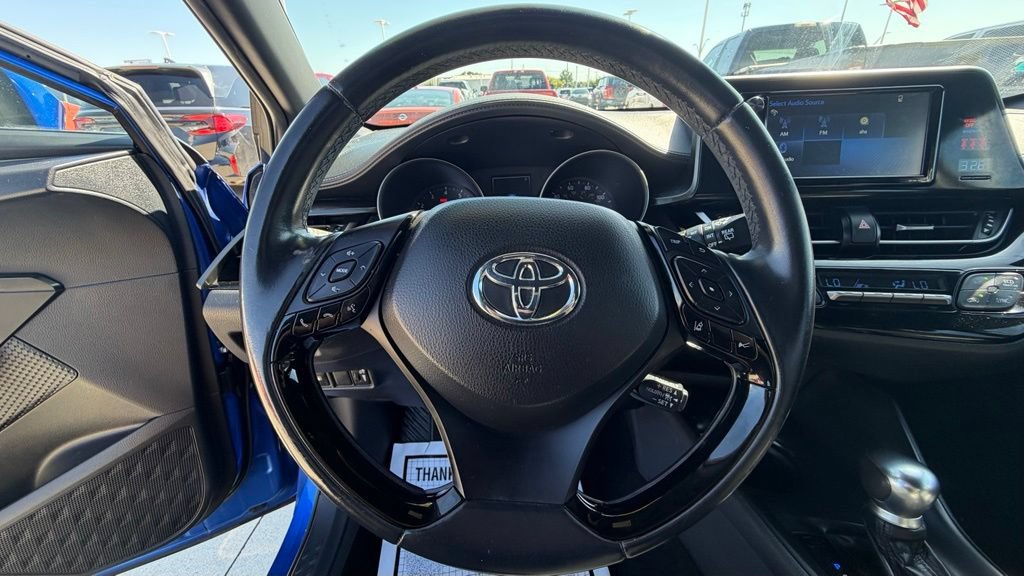 Used 2018 Toyota C-HR XLE FWD image 13