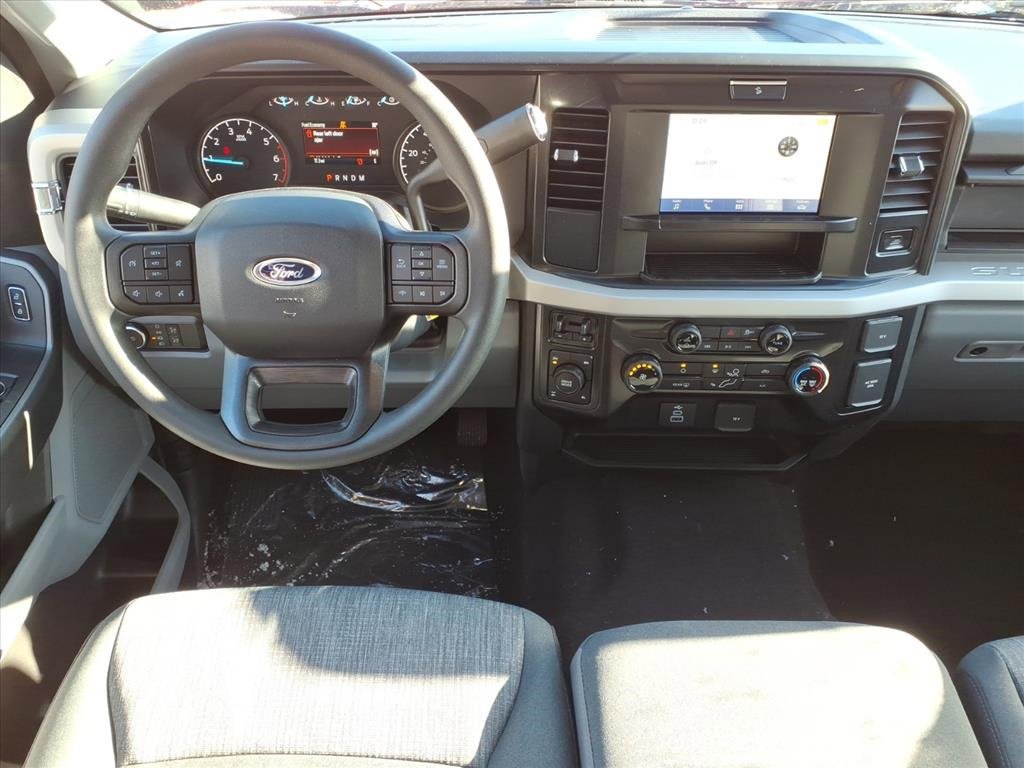 New 2026 Ford F250 XLT w/ FX4 Off-Road Package image 15