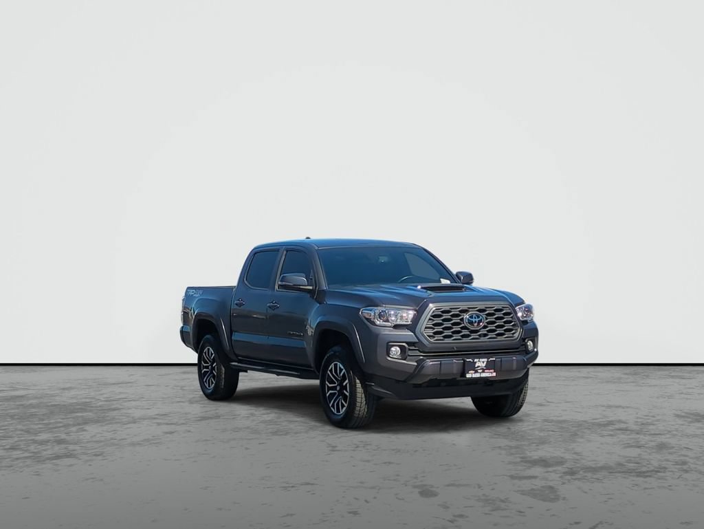 Used 2023 Toyota Tacoma TRD Sport AWD/4WD image 2