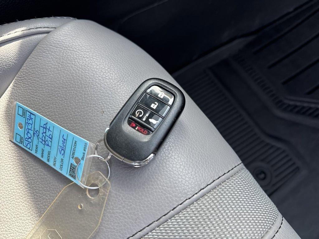 Used 2025 Honda Pilot EX-L image 39