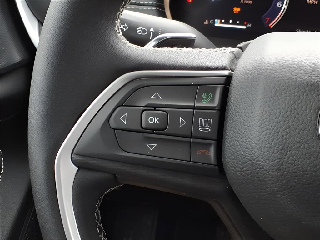 New 2025 Jeep Grand Cherokee Laredo image 24