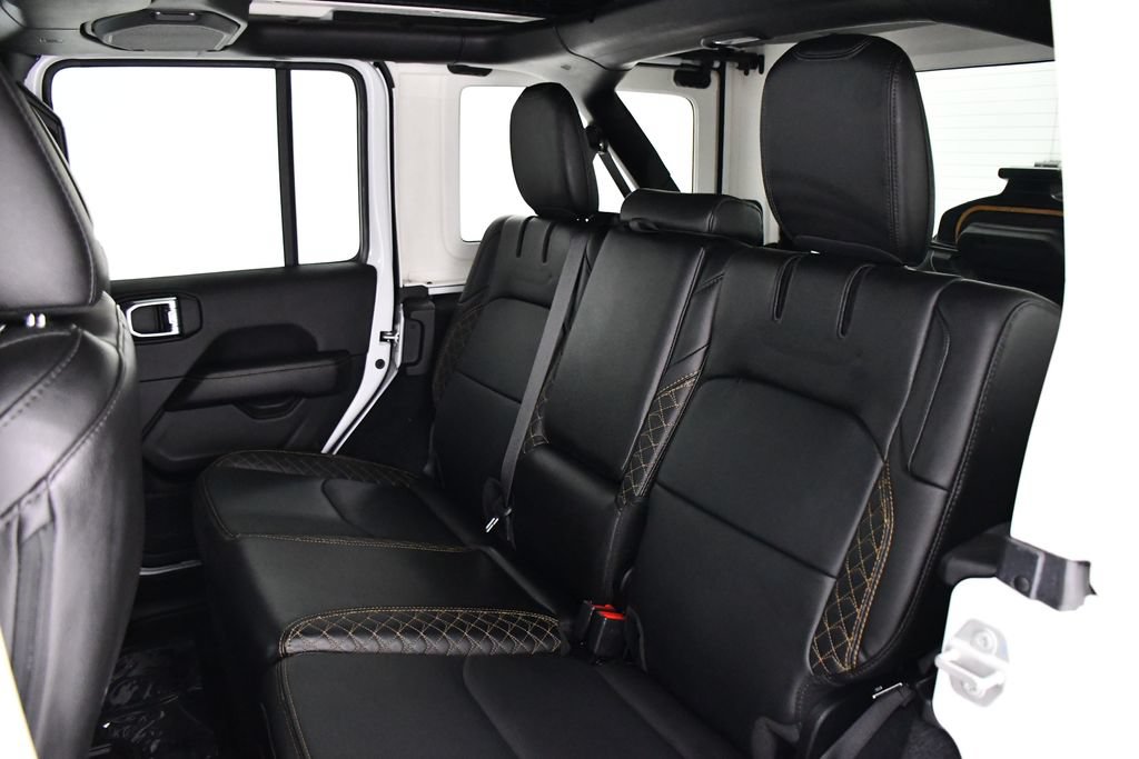 Used 2023 Jeep Wrangler Unlimited Sahara AWD/4WD image 20