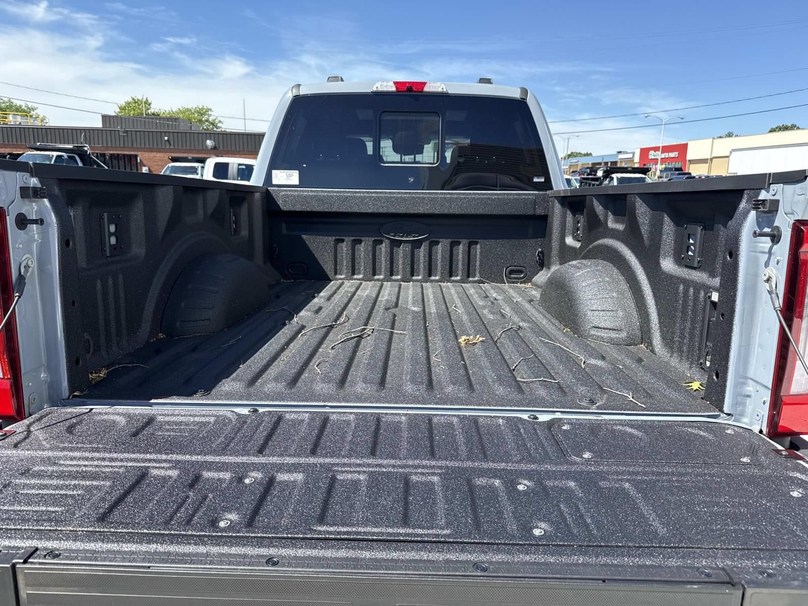 New 2026 Ford F250 Platinum w/ Tremor Off-Road Package AWD/4WD image 12