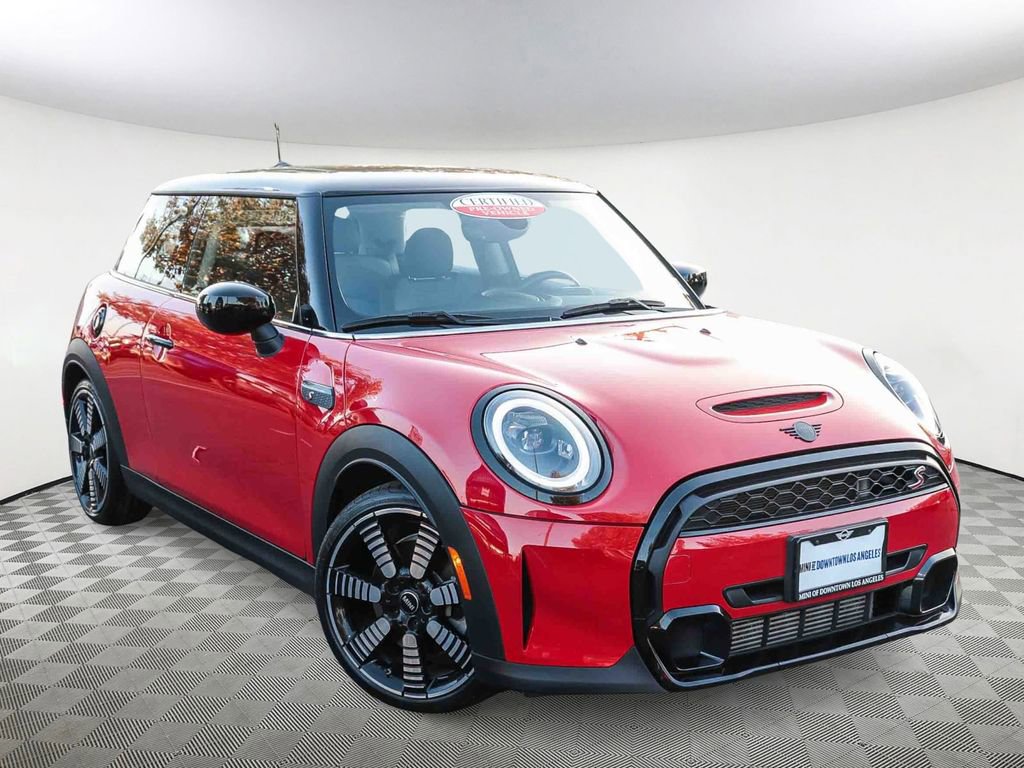 Used 2023 MINI Cooper S image 1