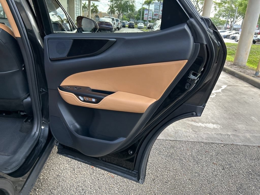 Used 2023 Lexus NX 250 FWD w/ Towing Package (2000 Lbs) image 32