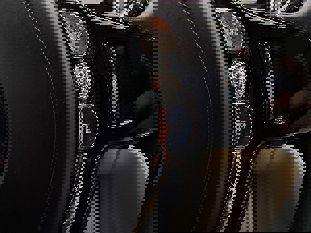 Used 2011 Rolls-Royce Ghost image 14