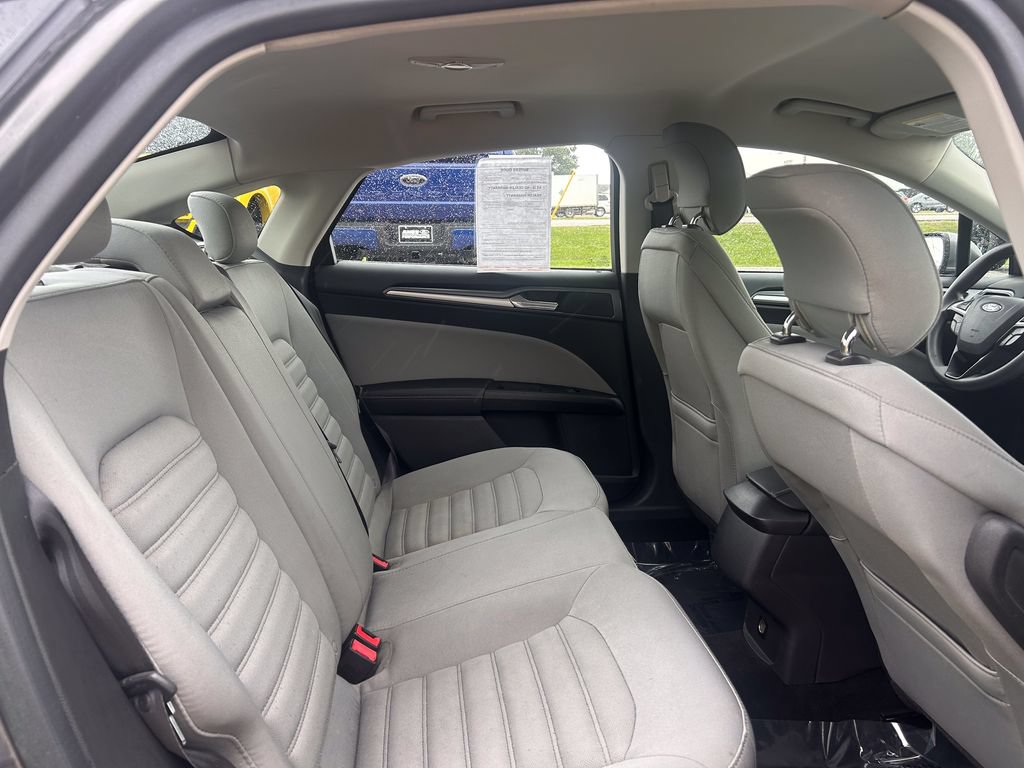 Used 2014 Ford Fusion S FWD image 17
