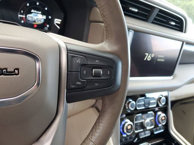 Used 2022 GMC Yukon XL Denali w/ Advanced Technology Package AWD/4WD image 27