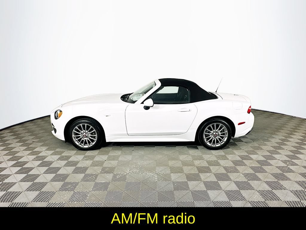 Used 2018 FIAT 124 Spider Classica RWD image 6