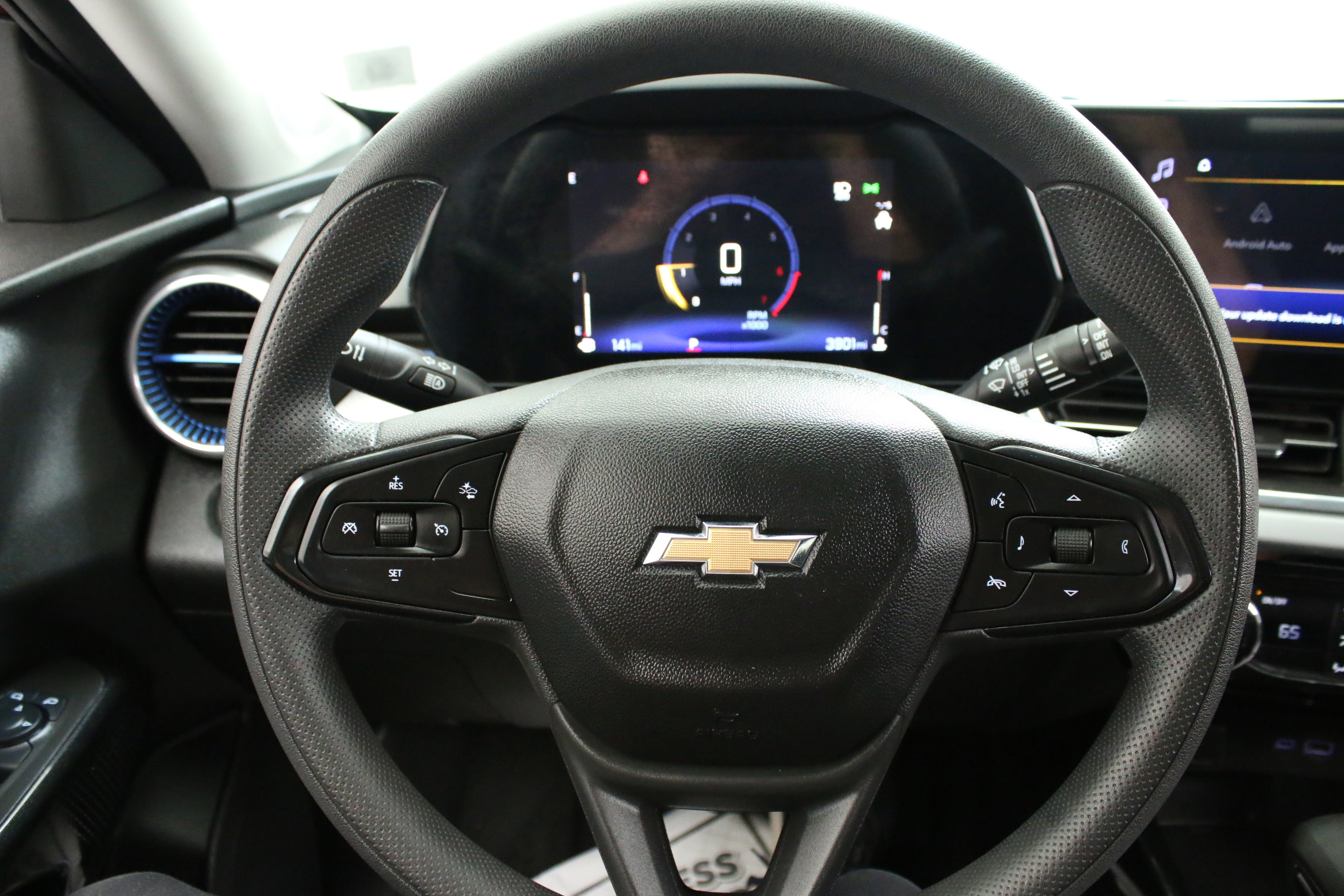 Certified 2024 Chevrolet Trax LT FWD image 13