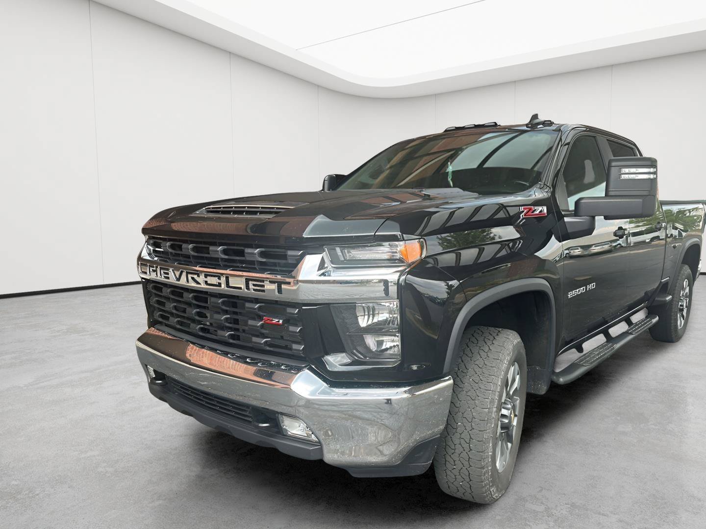 Certified 2021 Chevrolet Silverado 2500 LT w/ Convenience Package AWD/4WD image 2