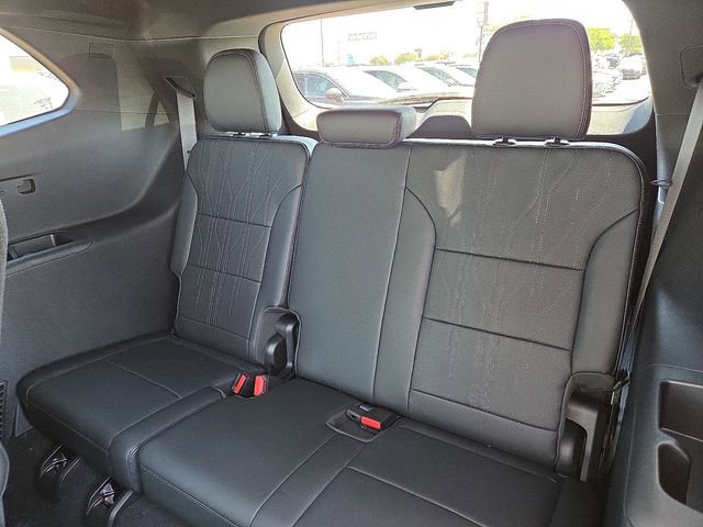New 2026 Buick Enclave Avenir w/ Super Cruise Package FWD image 7