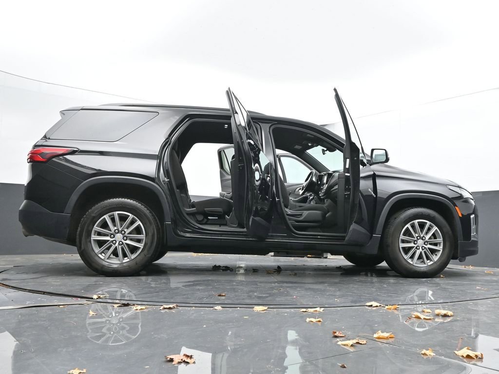 Used 2023 Chevrolet Traverse LT image 72