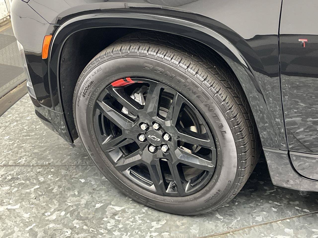 Certified 2022 Chevrolet Traverse Premier w/ Redline Edition AWD/4WD image 37