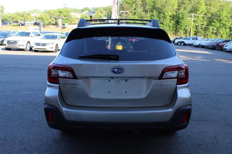 Used 2019 Subaru Outback 2.5i Premium AWD/4WD image 4