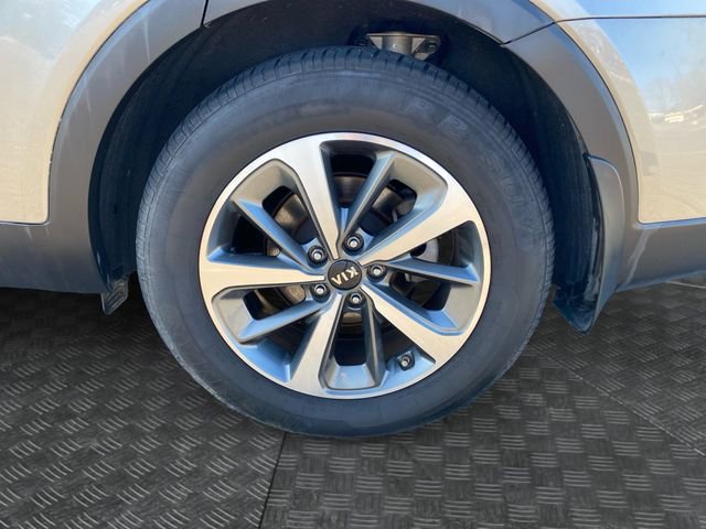 Used 2019 Kia Sorento EX image 35