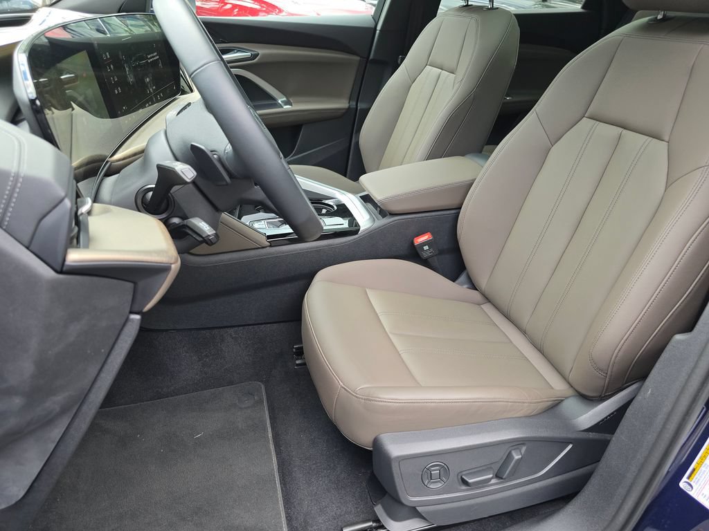 Certified 2025 Audi Q5 Premium w/ Convenience Package AWD/4WD image 26