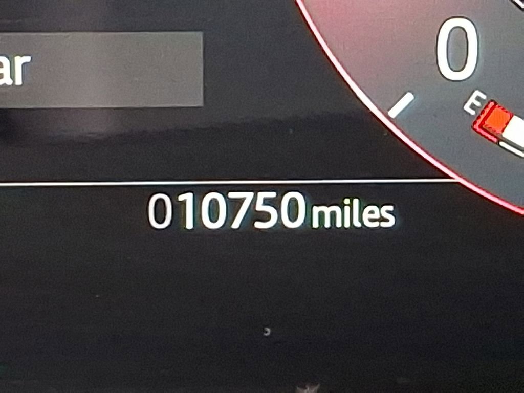 Certified 2026 Land Rover Range Rover Velar Dynamic SE AWD/4WD image 18