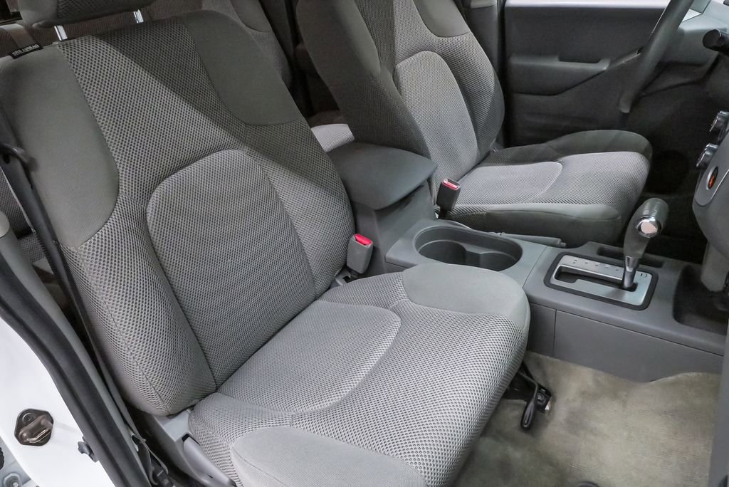 Used 2016 Nissan Frontier SV RWD image 14
