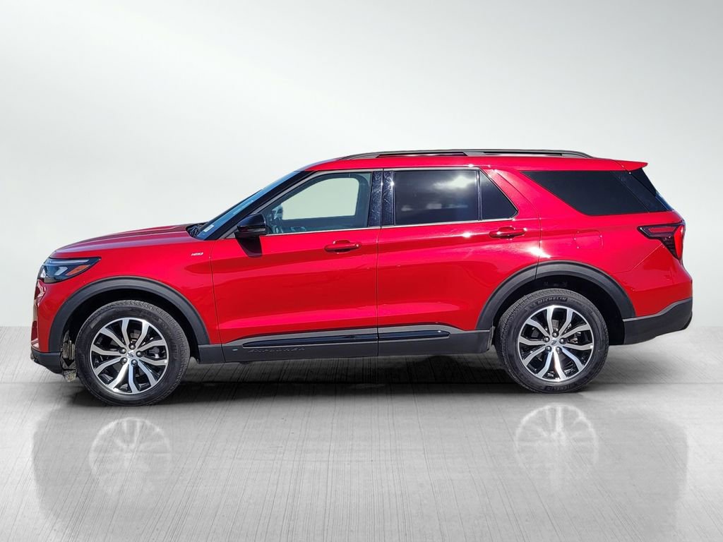 Used 2025 Ford Explorer ST-Line image 7