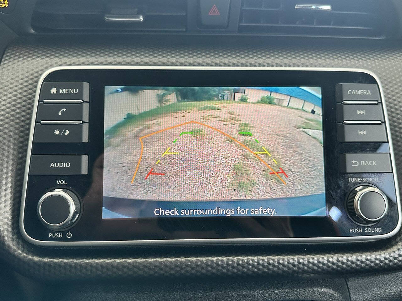 Used 2019 Nissan Kicks SV FWD image 8