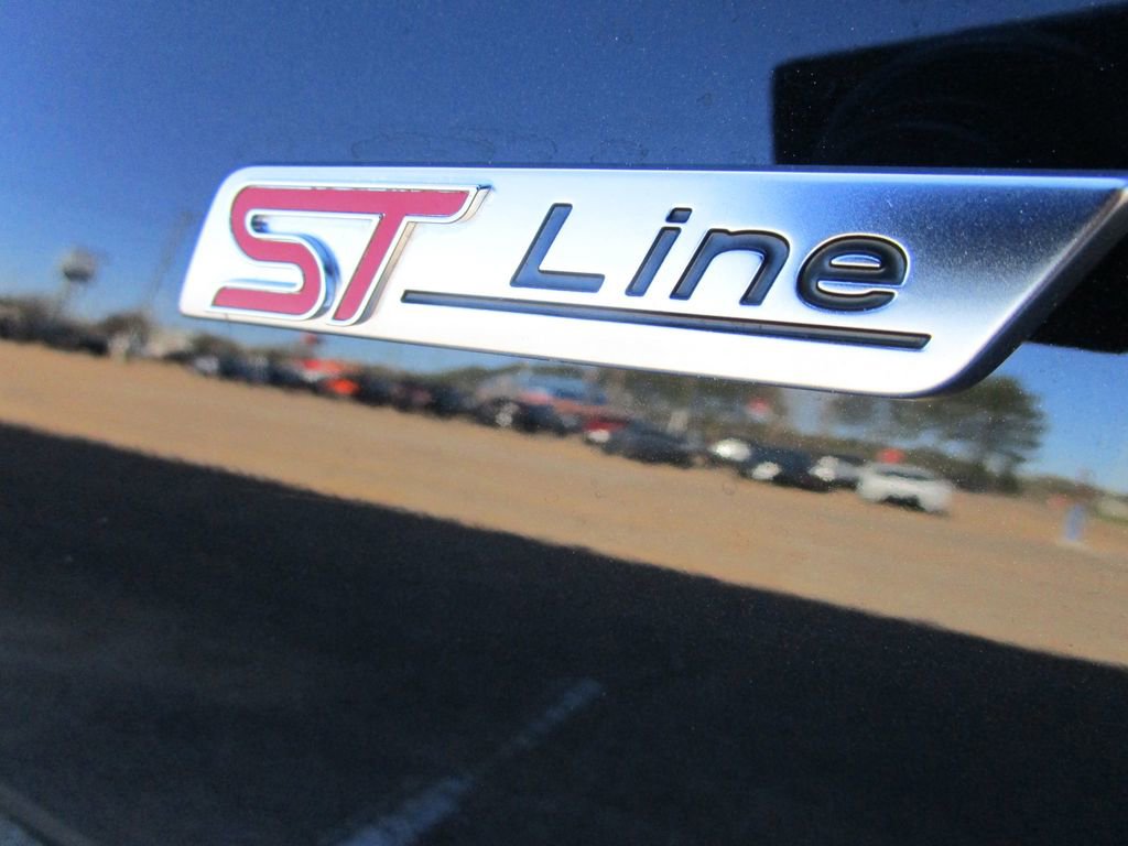 Used 2025 Ford Escape ST-Line FWD image 23