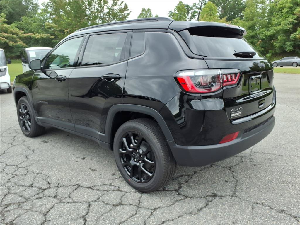 New 2026 Jeep Compass Latitude AWD/4WD image 6
