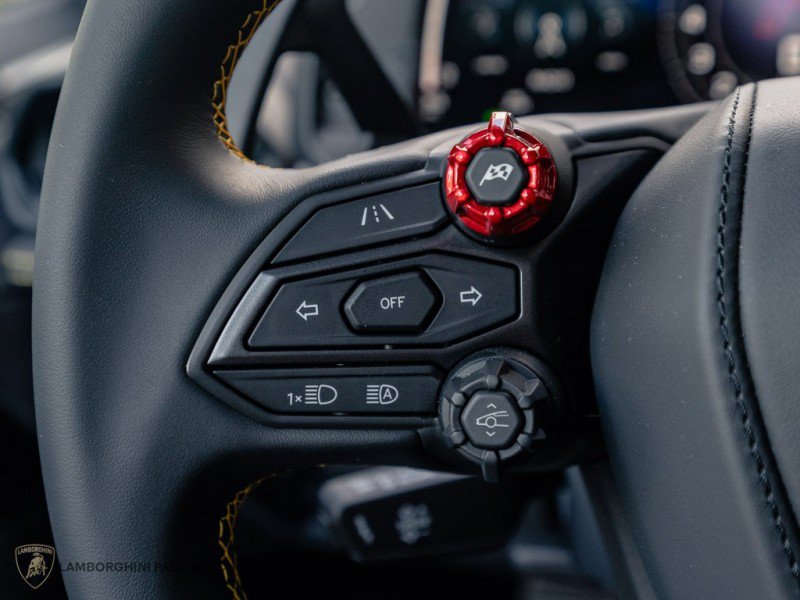 Used 2026 Lamborghini Temerario AWD/4WD image 18