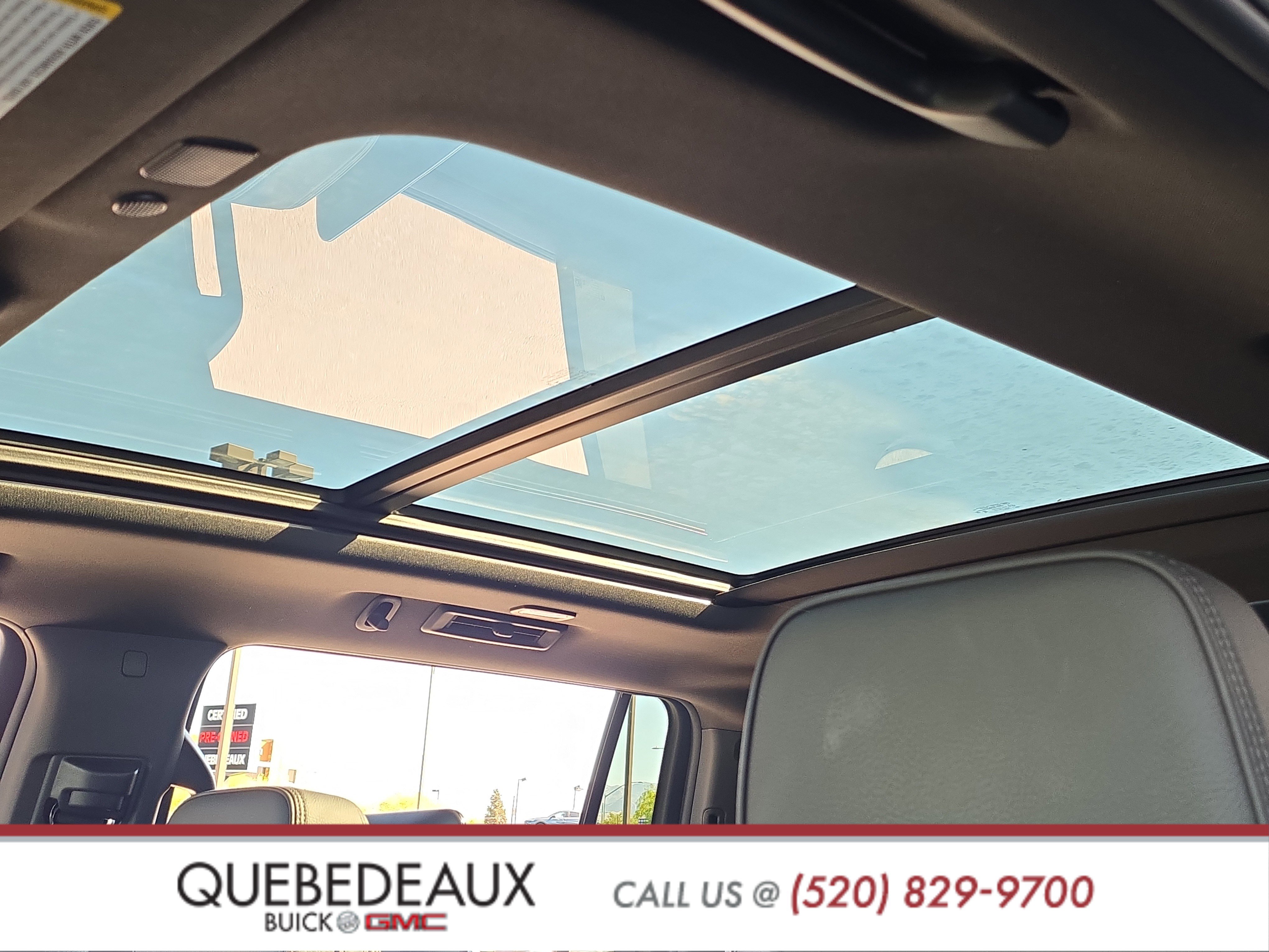 Used 2024 GMC Yukon XL Denali w/ Advanced Technology Package image 14