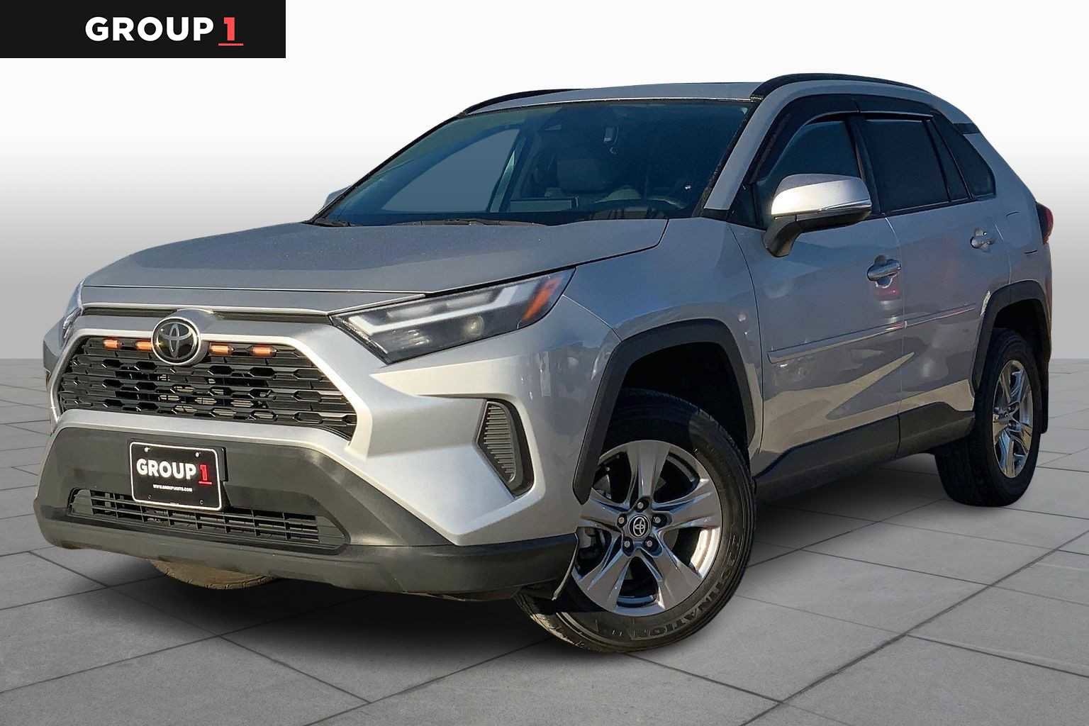 Used 2024 Toyota RAV4 XLE w/ Convenience Package image 1