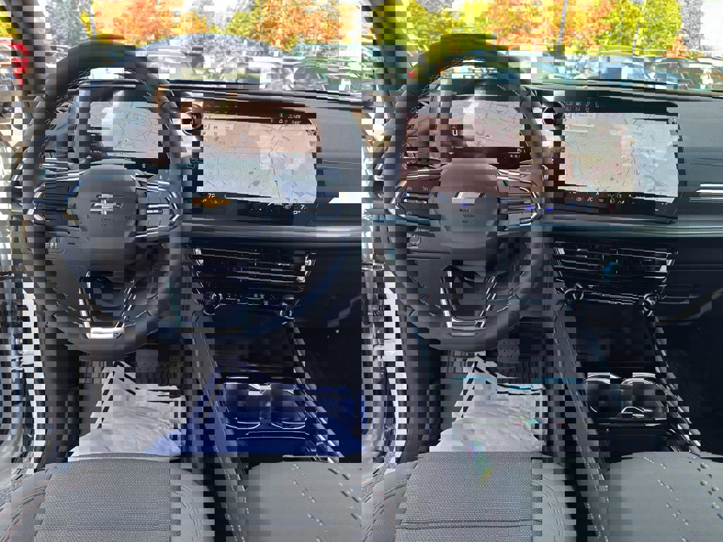 New 2026 Chevrolet Traverse LT w/ Driver Confidence Package image 27