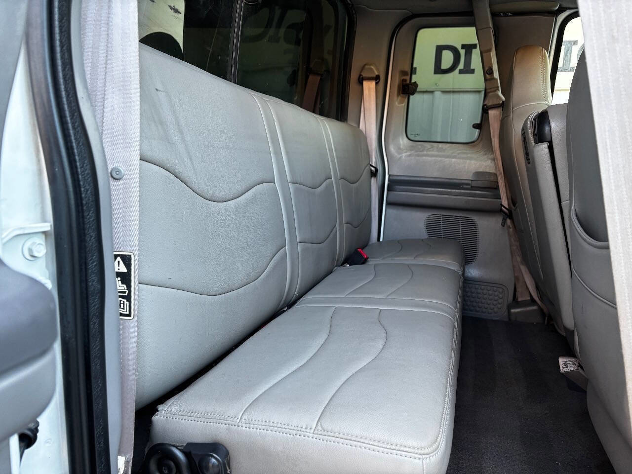 Used 2000 Ford F250 XL image 13