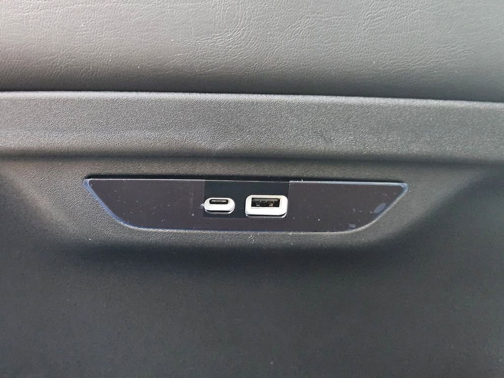 New 2026 Chrysler Pacifica Select image 16