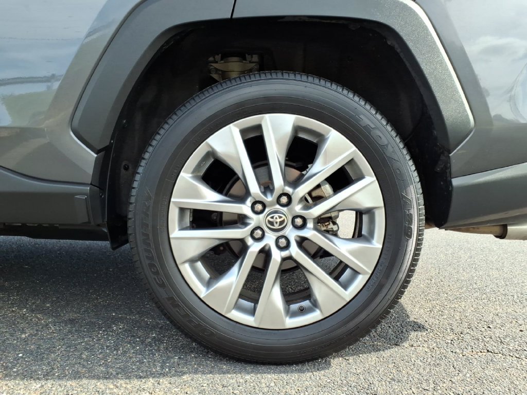 Certified 2025 Toyota RAV4 XLE Premium AWD/4WD image 21