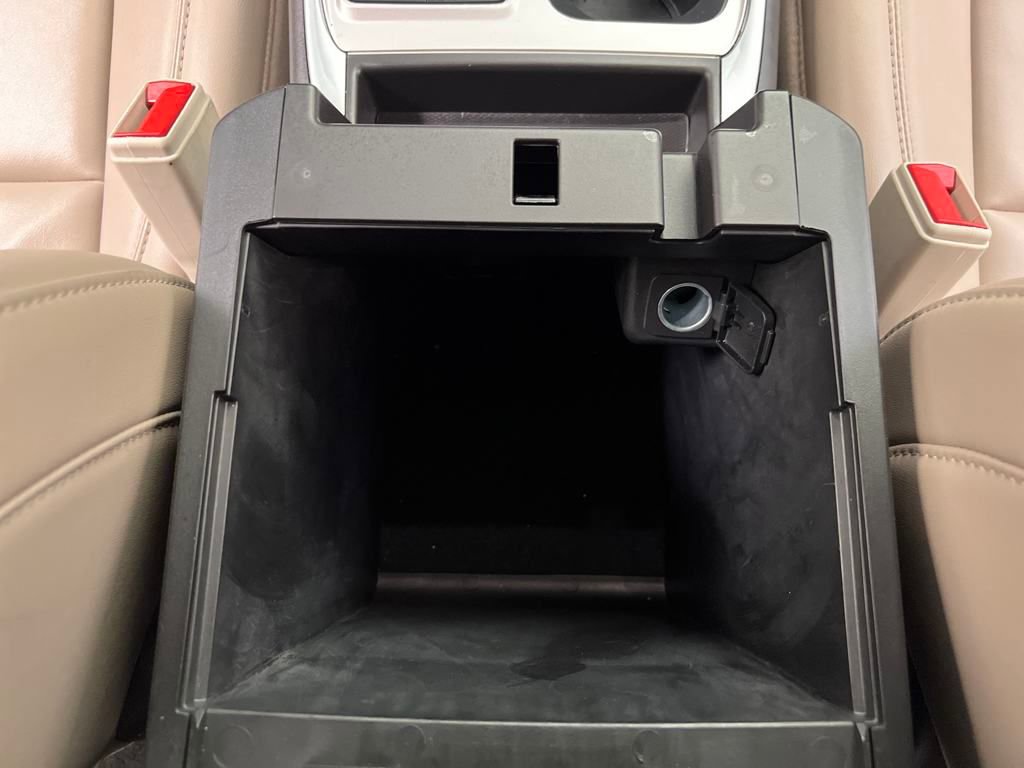 Used 2024 Ford Explorer XLT w/ Equipment Group 202A image 44