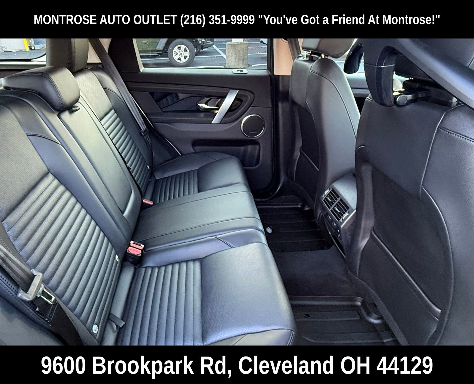 New 2025 Land Rover Discovery Sport S image 14