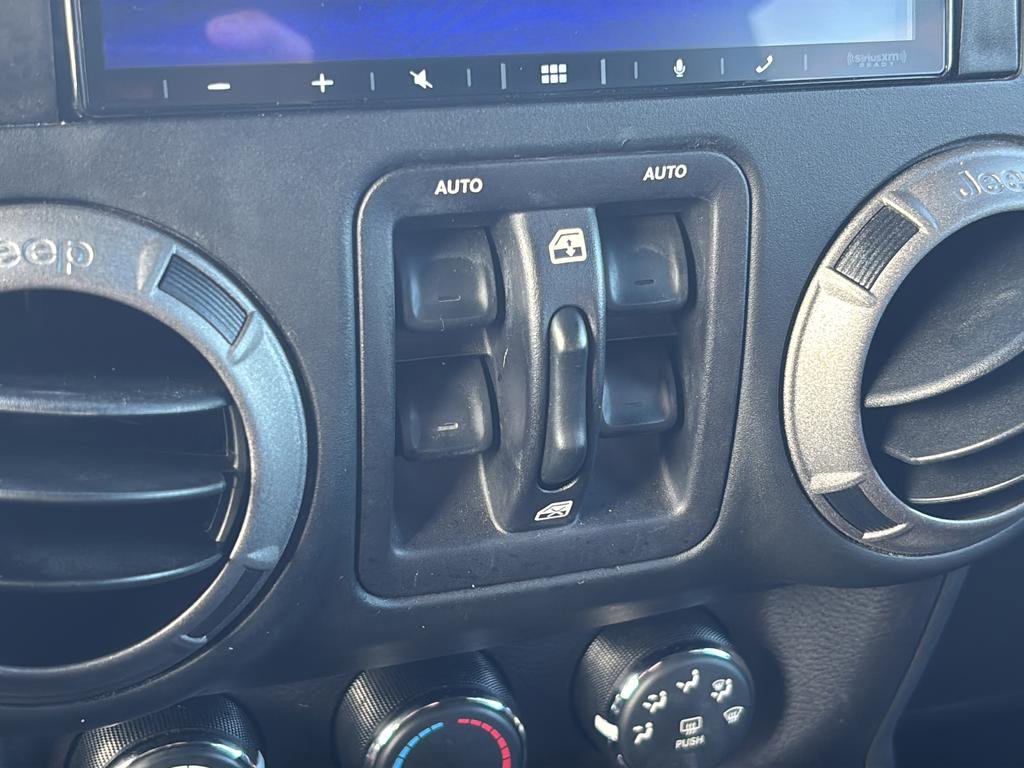 Used 2015 Jeep Wrangler Unlimited Sport w/ Quick Order Package 24S image 33