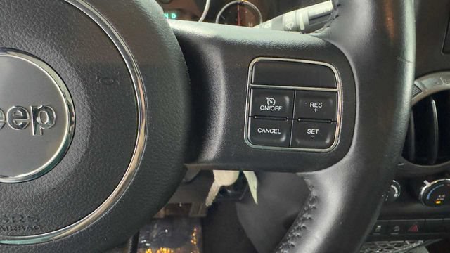 Used 2018 Jeep Wrangler Sport AWD/4WD image 26