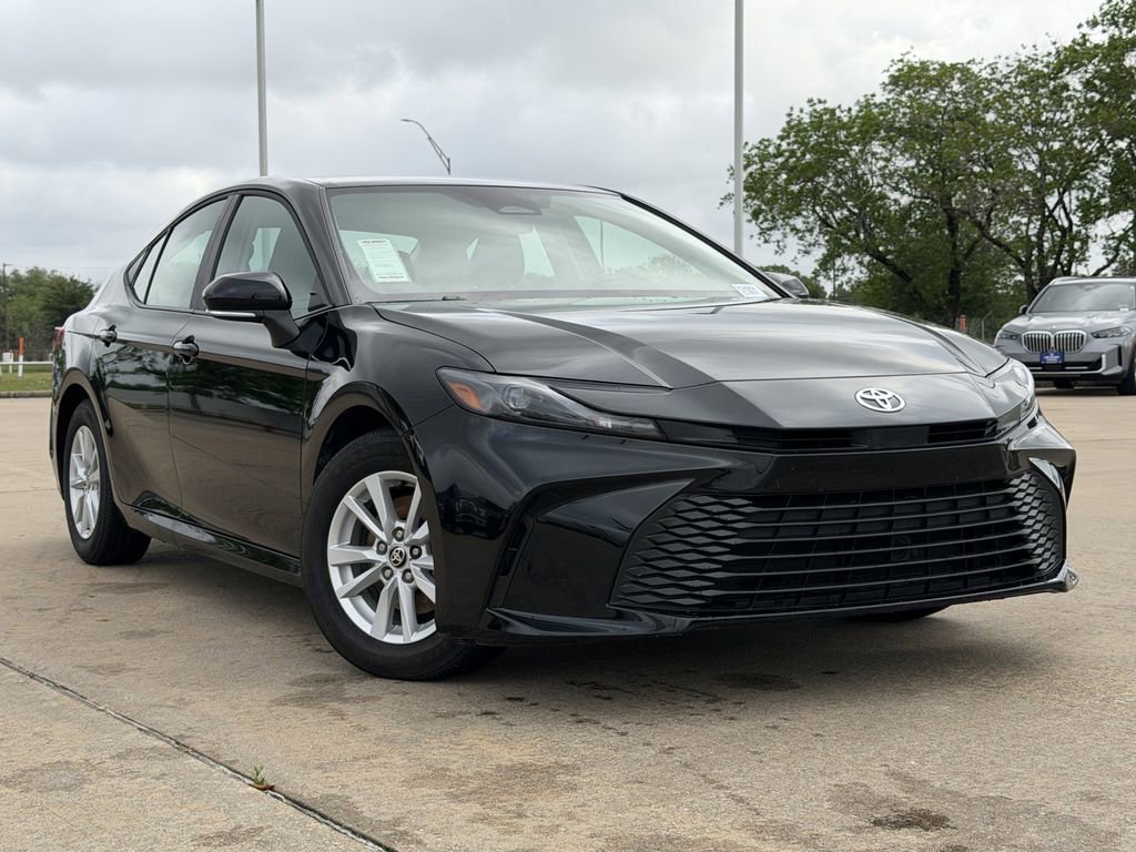 Used 2026 Toyota Camry LE FWD image 2