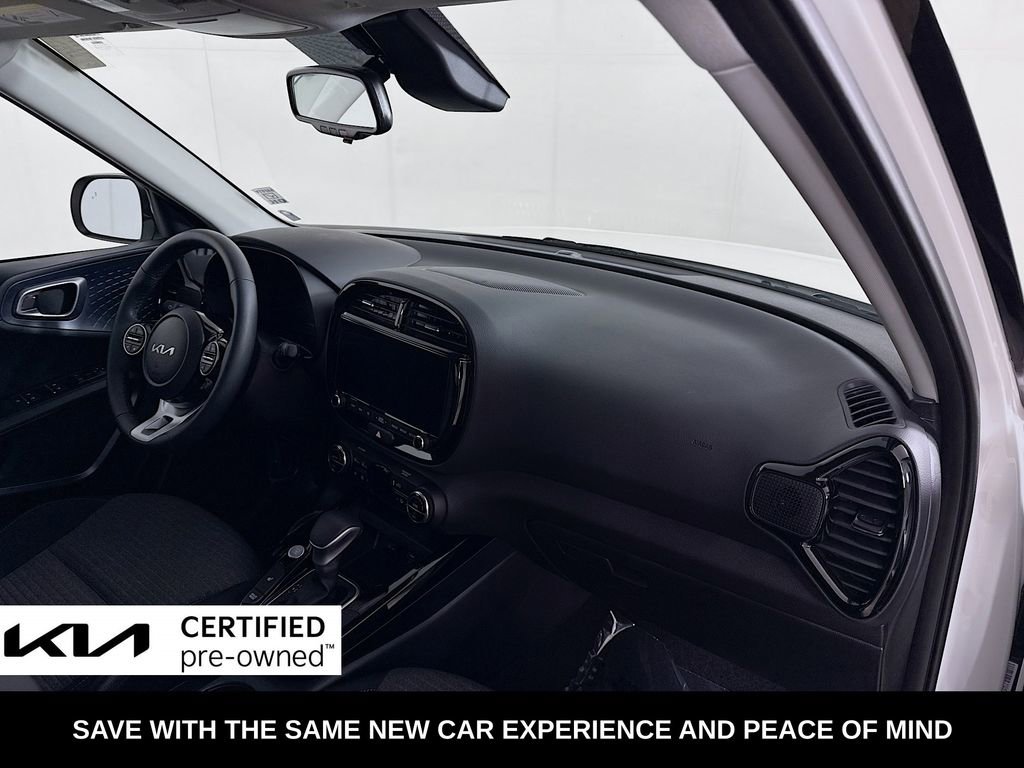 Certified 2025 Kia Soul EX image 35