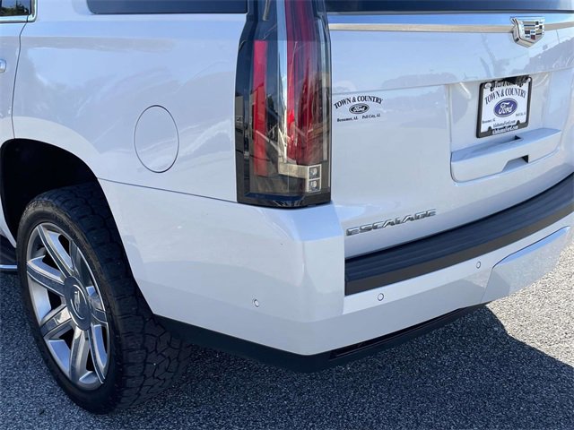 Used 2019 Cadillac Escalade Premium Luxury image 12