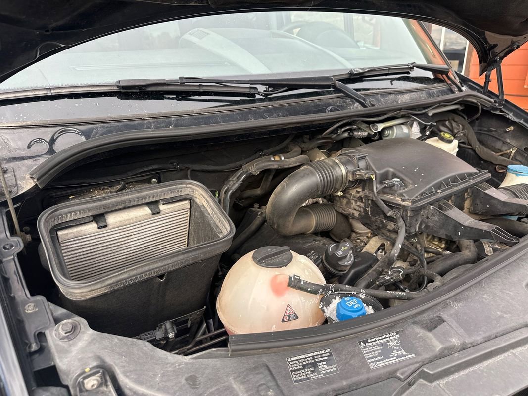 Used 2016 Mercedes-Benz Sprinter 2500 image 17