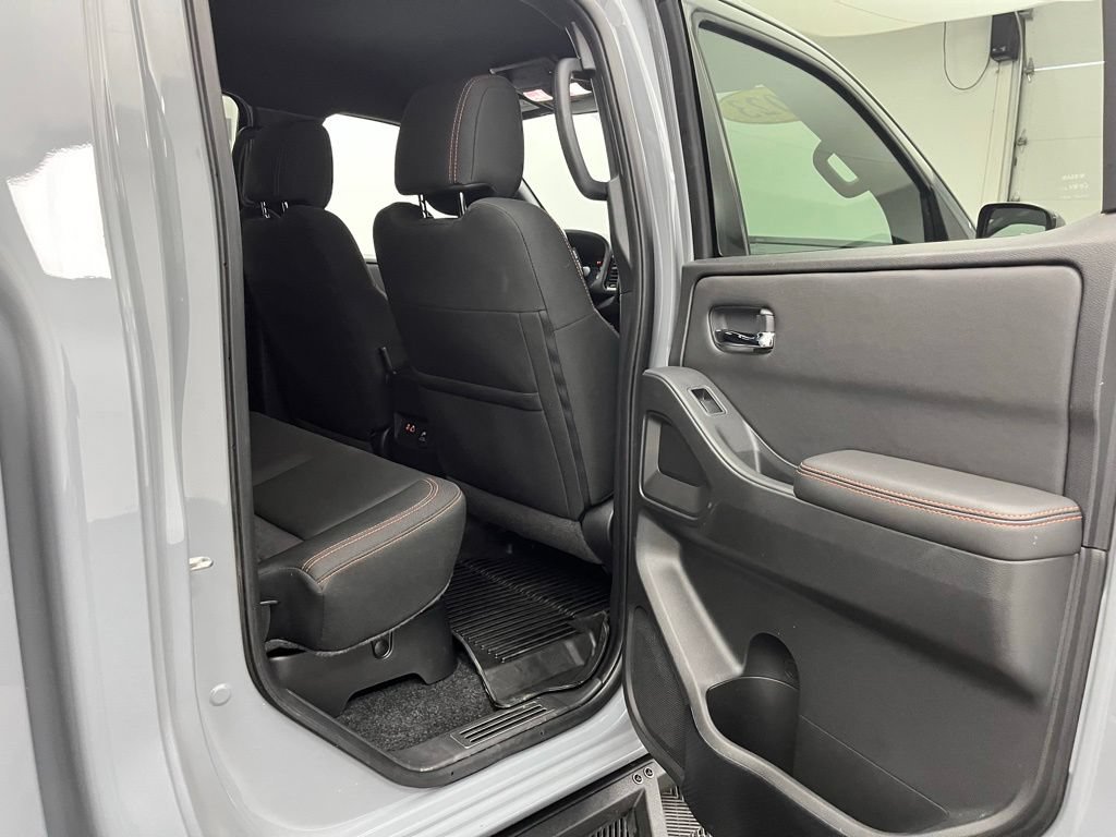 Used 2023 Nissan Frontier PRO-4X w/ Pro Convenience Package AWD/4WD image 31