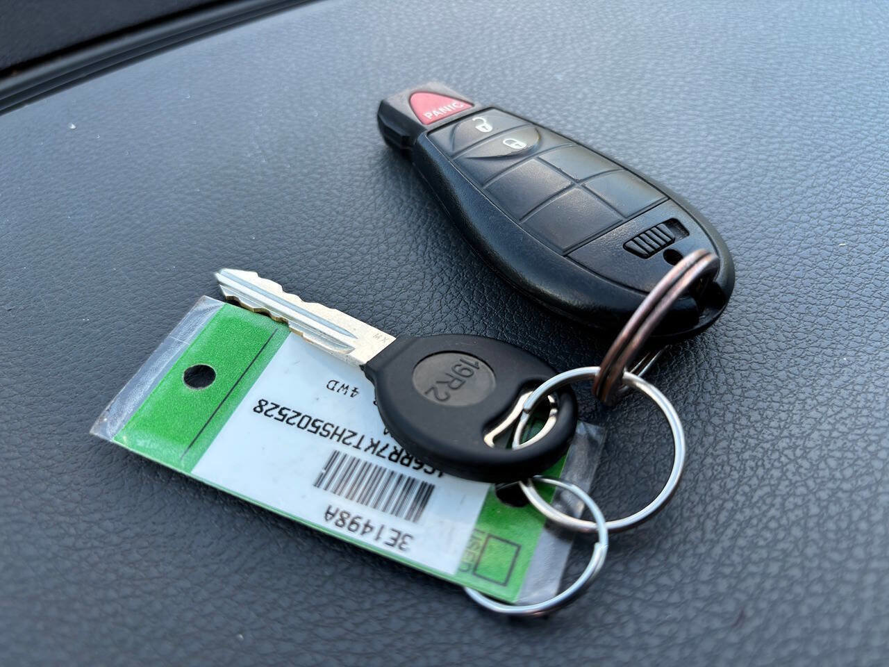 Used 2017 RAM 1500 Express image 32