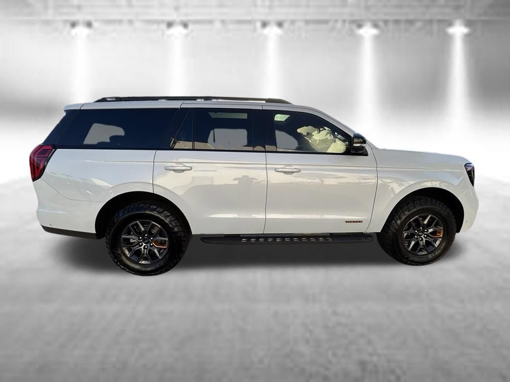 Used 2025 Ford Expedition Tremor AWD/4WD image 3